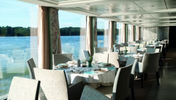 1548638401.5147_r640_Viking River Cruises Viking Longships Interior Restaurant.jpg